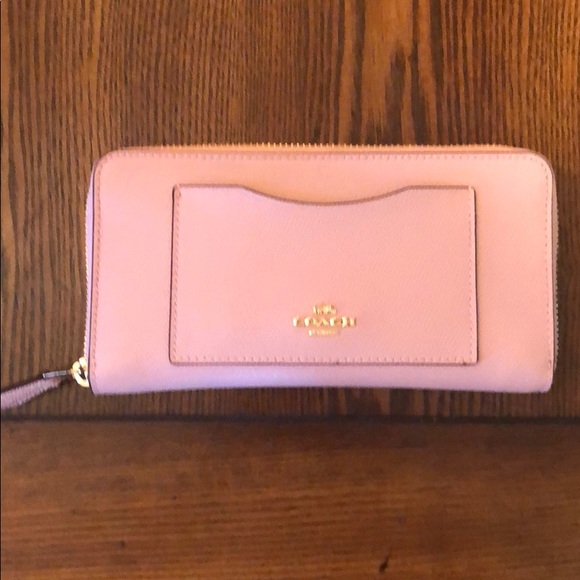 Coach Handbags - Coach wallet